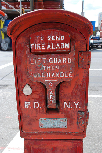 606774937_9aed9056f8